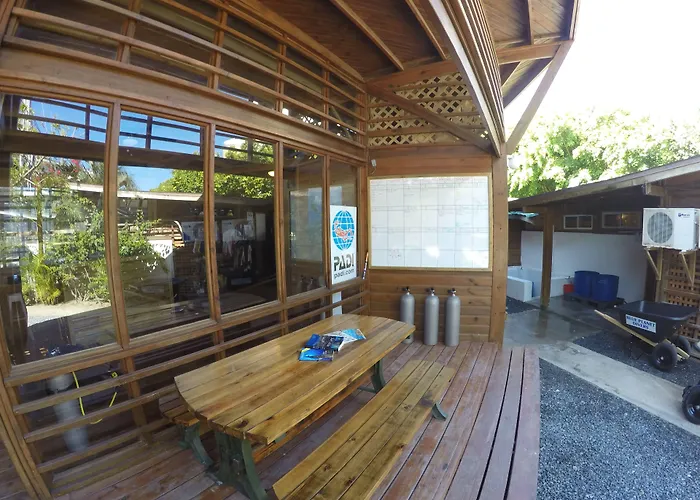 Paradise Beach Resort & Dive Center